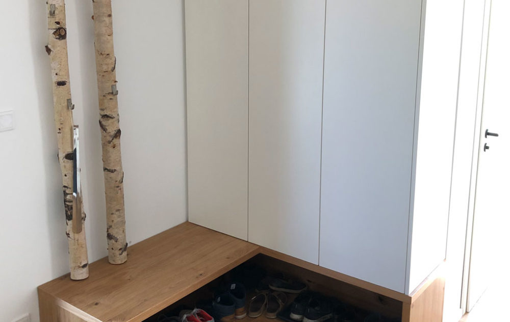 garderobe aus asteiche weiss 1